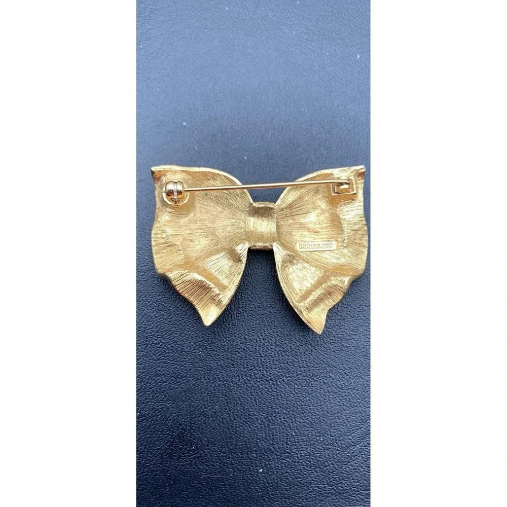 Vintage Richelieu Gold Tone Clear Rhinestone‎ Ribbon Bow Brooch Pin